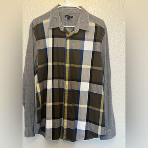 GAP Men's Gray and Olive‎ Button-Up Shirt Large